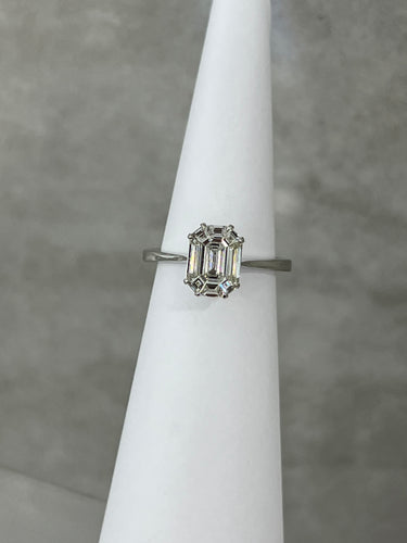14k Engagement Ring Emerald cut diamond 1.00ctw
