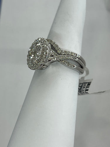 10k Engagement Ring Oval 1.00ctw